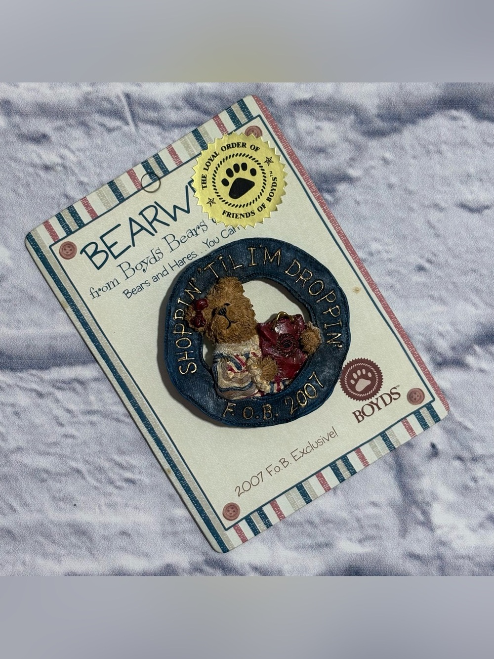 Deadstock 2007 Boyds Bears “Bearwear Collection” Shopsalot pin